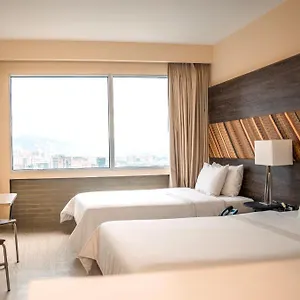 Отель V Grand Hotel, A Member Of Radisson Individuals